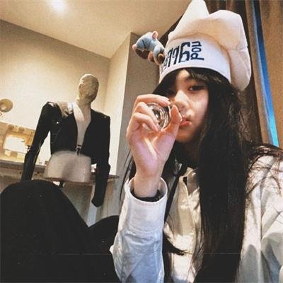 红衣谍影